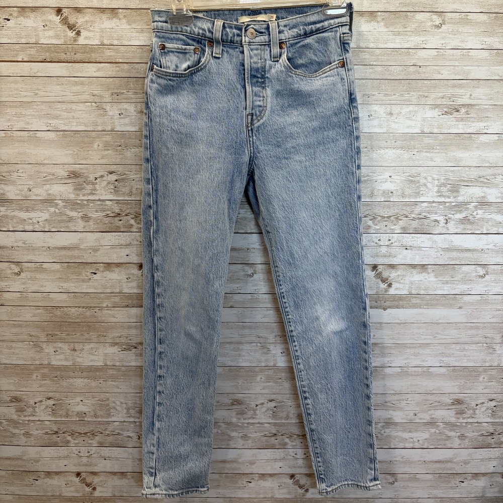 Levi's Premium Womens 25x27 Wedgie Jeans High Rise Button Fly Light Wash Ankle
